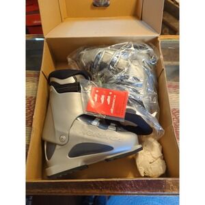 Nordica B SR Women's Ski Boots 230 US Size 6 Made Hungary NOS